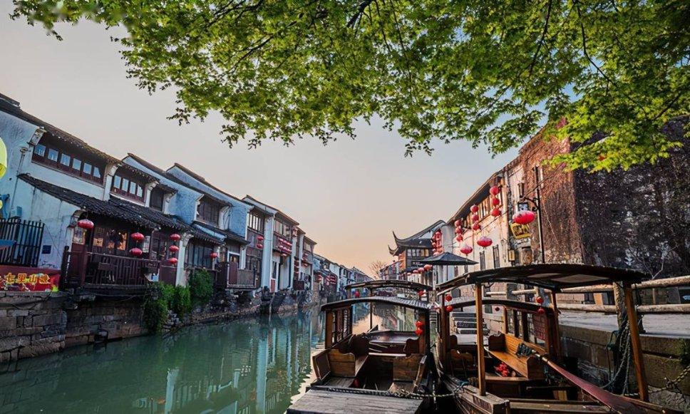 我们为什么无法完全回答上帝是谁这个问题既然我们不能完全理解上帝那我们如何